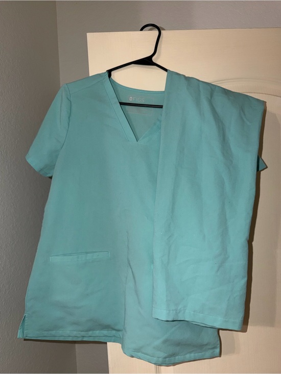 Figs Other - Figs Women's Teal V-Neck Scrub Top and Pants Set